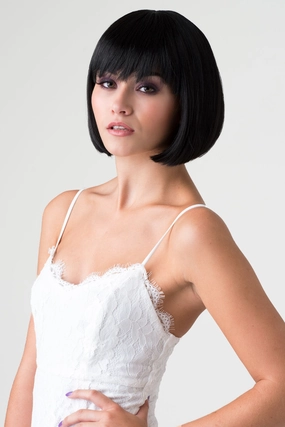 Short black bob wig: Josie