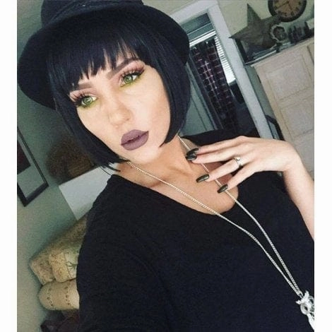 Short black bob wig: Josie