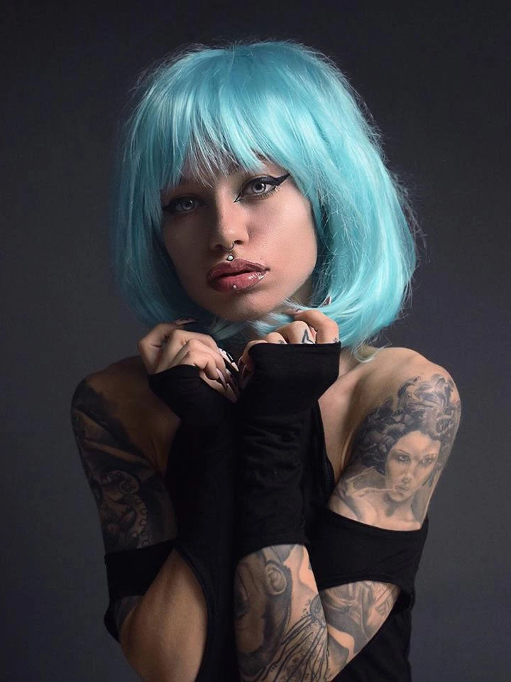 Turquoise bob wig  with full fringe: Iris