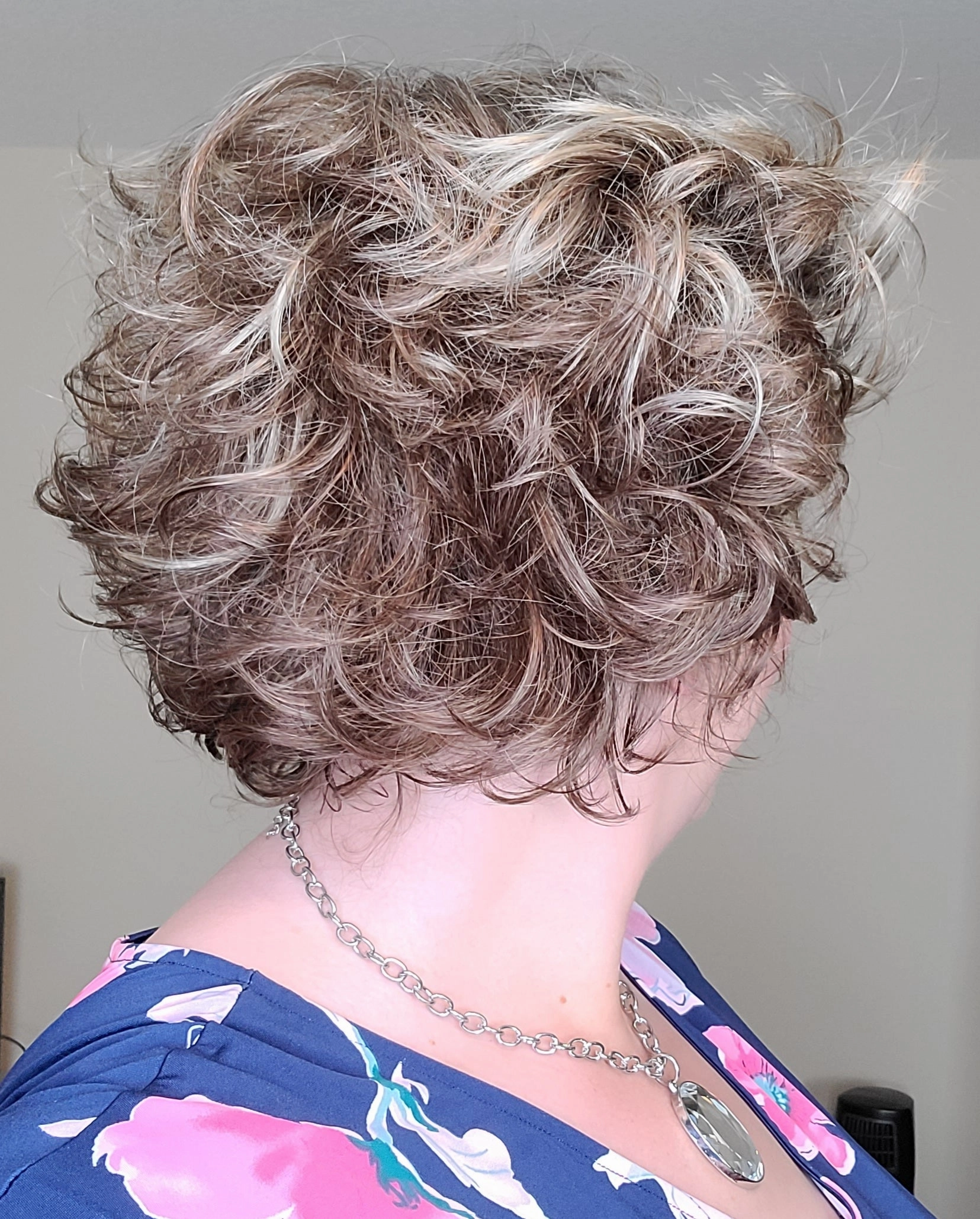 Wide Wig by Ellen Wille | Synthetic Hair | Petite/Average Cap